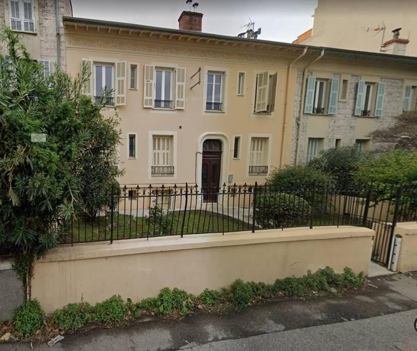 Studio Lumineux Et Moderne A Nice, Bien Situe Apartment *