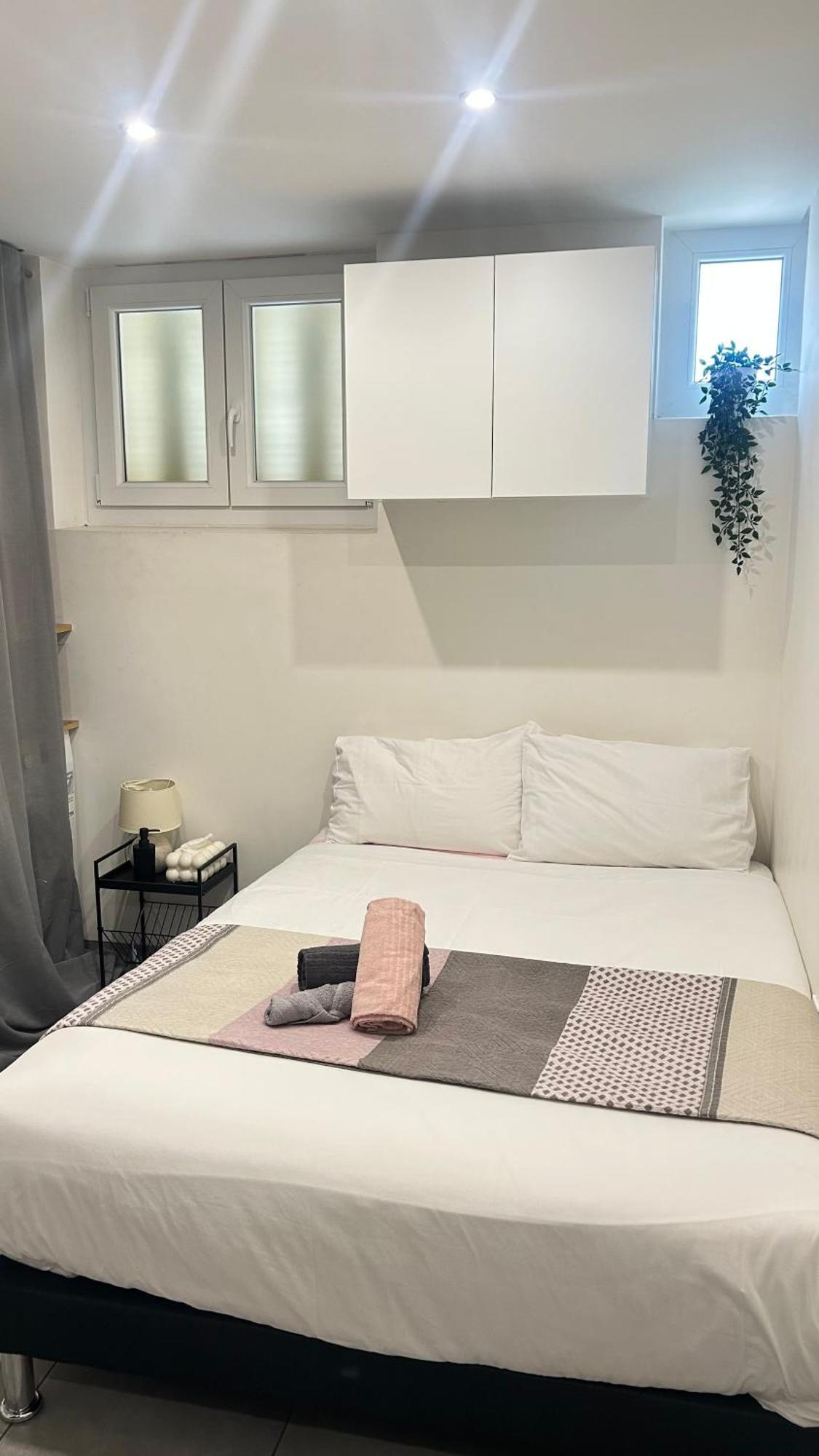 Apartment Studio Lumineux Et Moderne A Nice, Bien Situe Nizza